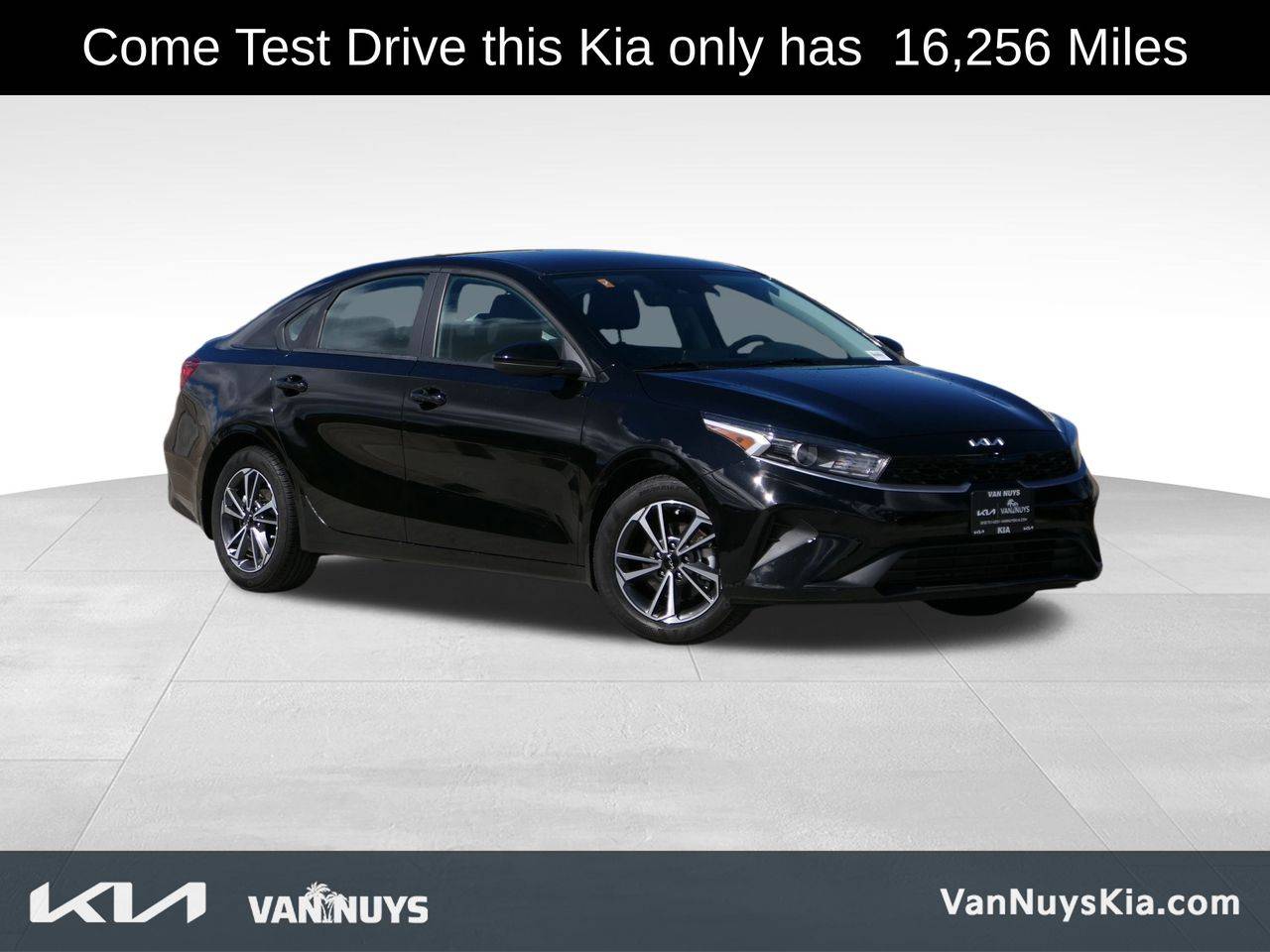 2022 Kia Forte LXS — Sedan — 16,256 mi — Van Nuys, CA