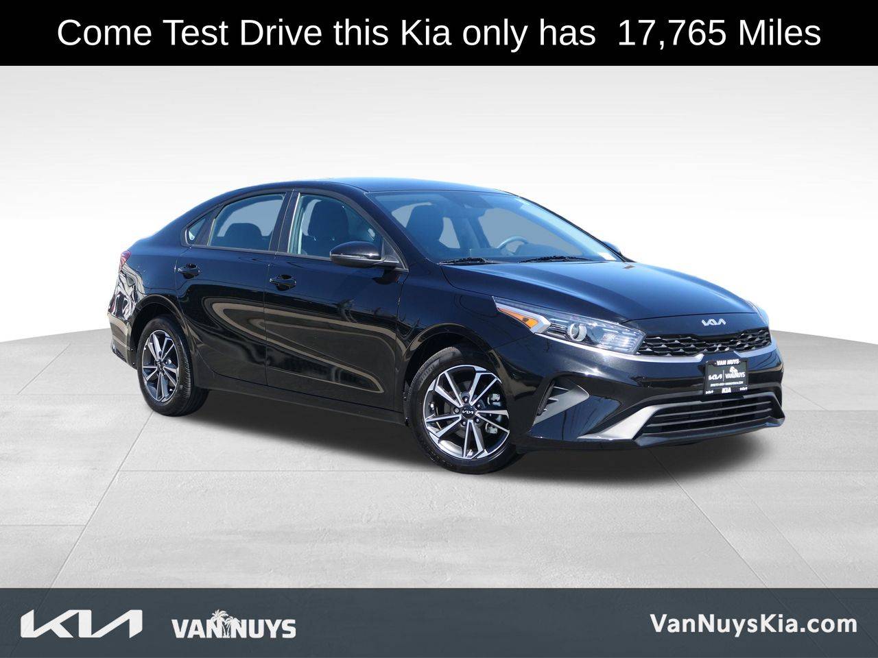 2022 Kia Forte LXS — Sedan — 17,765 mi — Van Nuys, CA