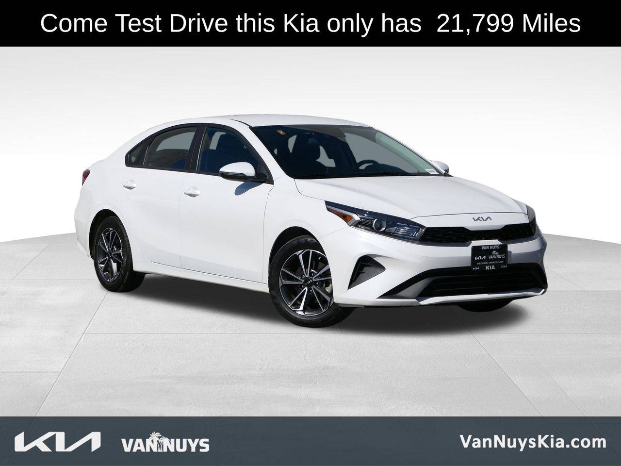 2022 Kia Forte LXS — Sedan — 21,799 mi — Van Nuys, CA