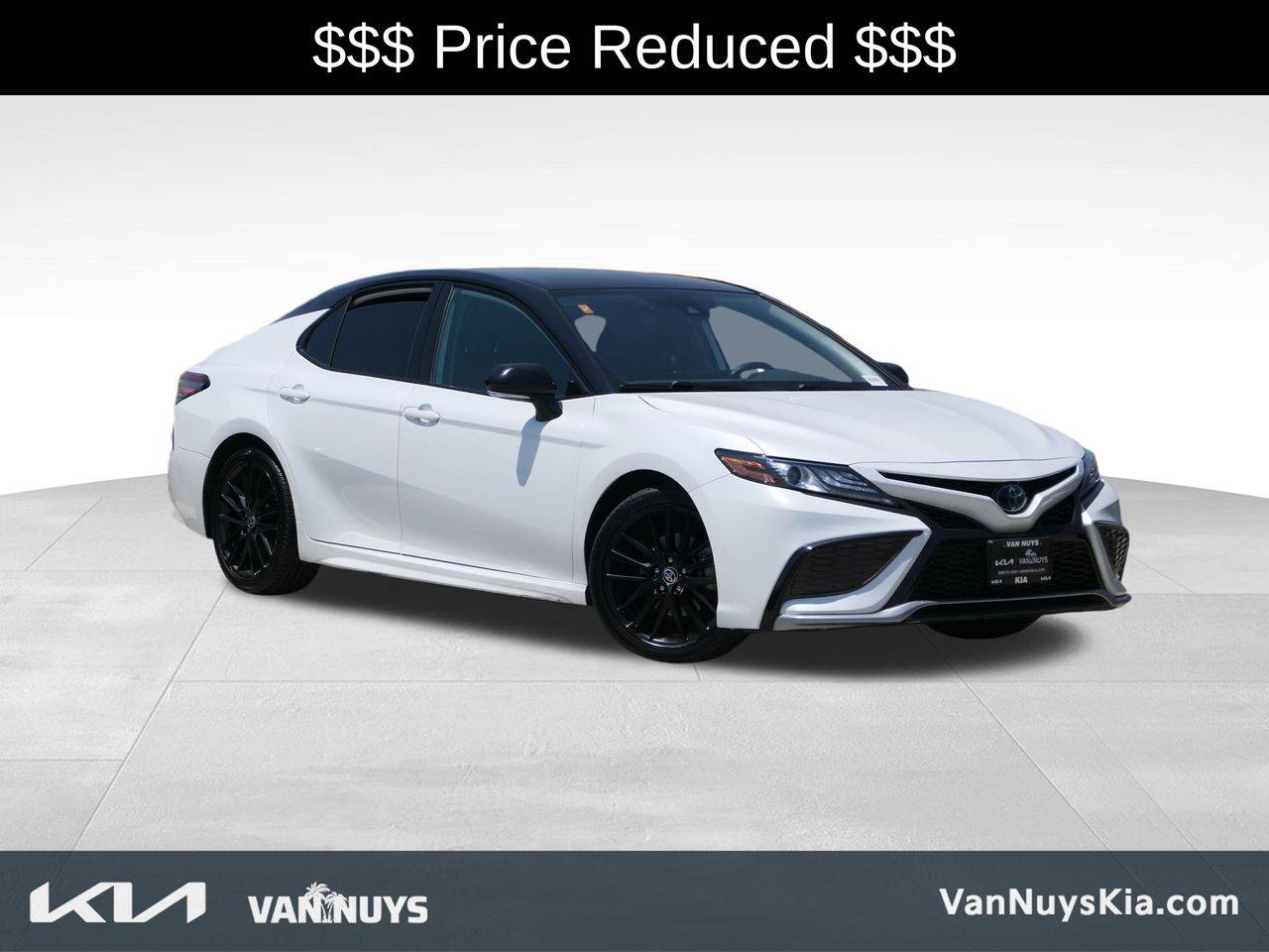 2022 Toyota Camry Hybrid XSE — Sedan — 38,557 mi — Van Nuys, CA