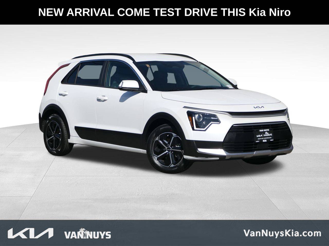 2023 Kia Niro Hybrid EX — SUV — 23,093 mi — Van Nuys, CA