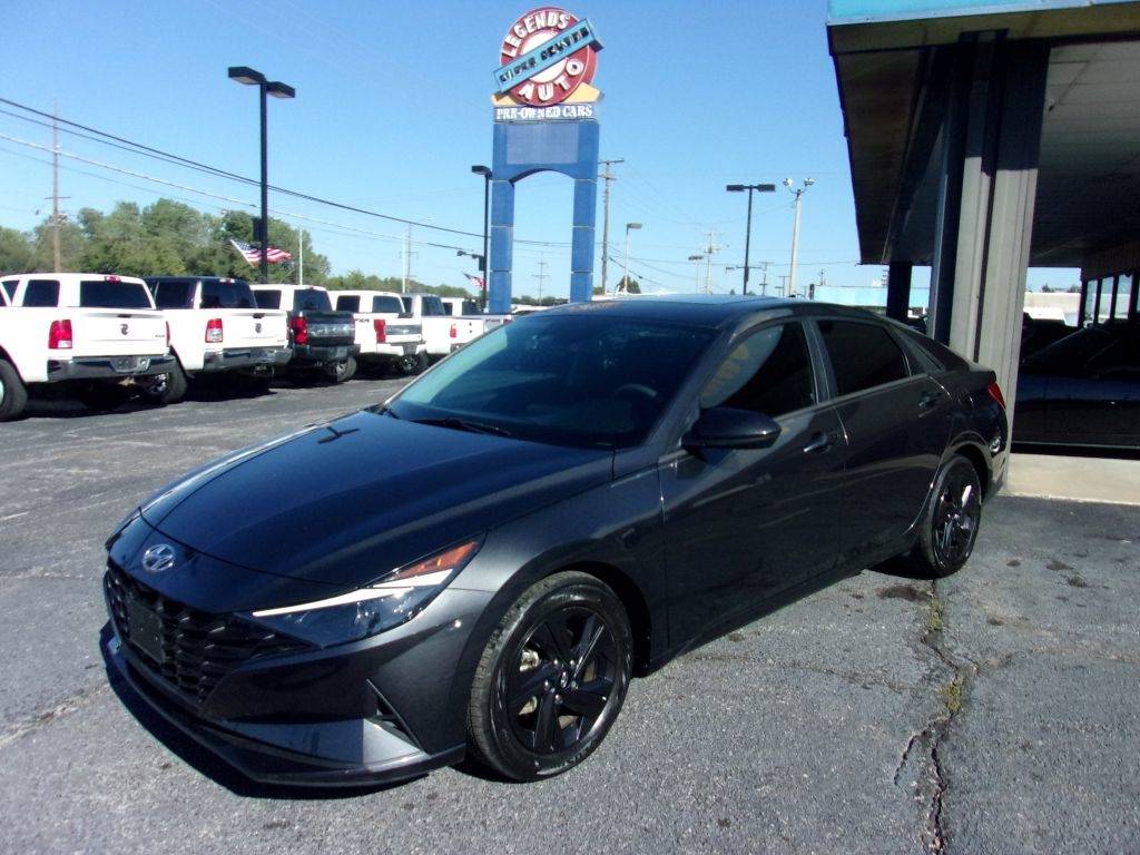 2022 Hyundai Elantra SEL