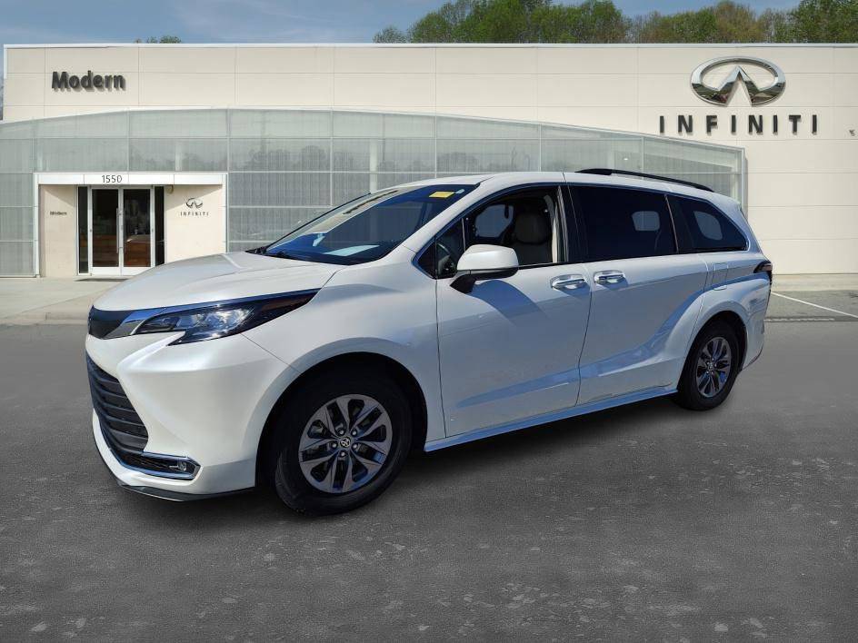2021 Toyota Sienna XLE — Minivan — 96,070 mi — Winston-Salem, NC