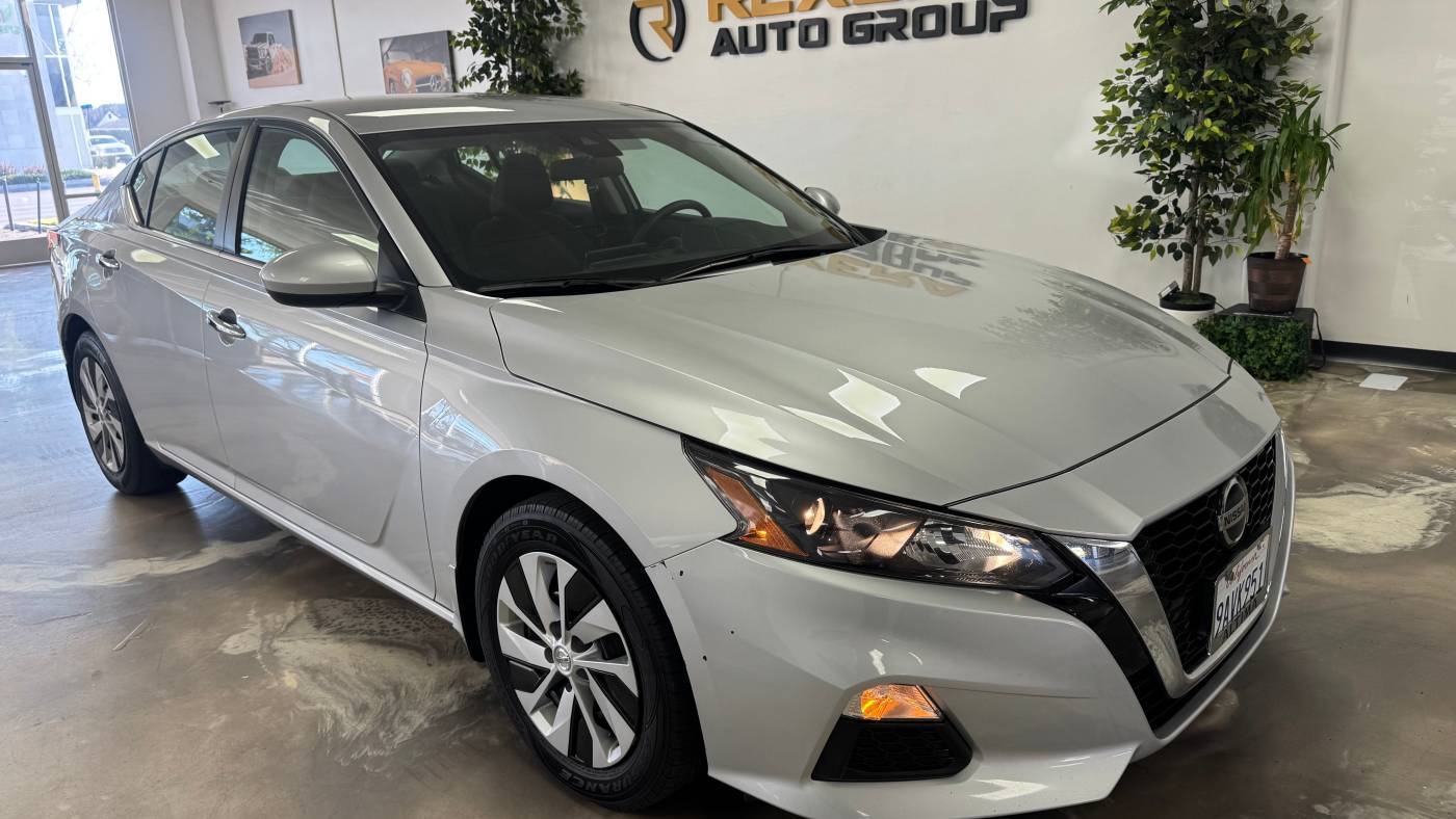 2022 Nissan Altima S — Sedan — 37,475 mi — Santa Ana, CA
