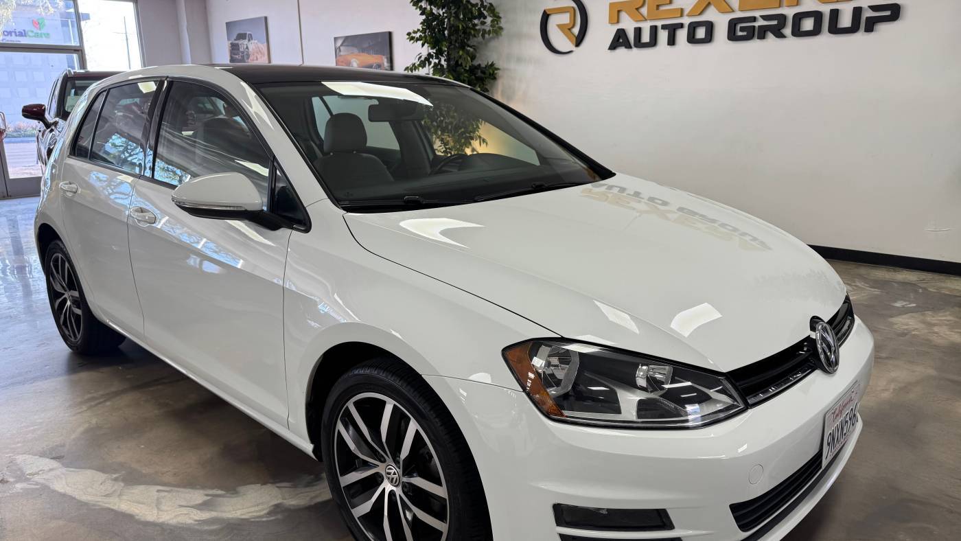 2017 Volkswagen Golf SE — Hatchback — 57,117 mi — Santa Ana, CA