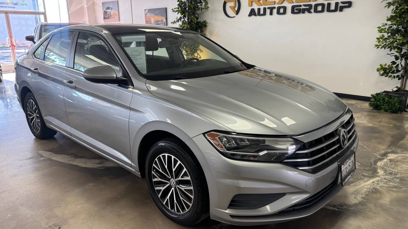 2020 Volkswagen Jetta SE — Sedan — 75,477 mi — Santa Ana, CA
