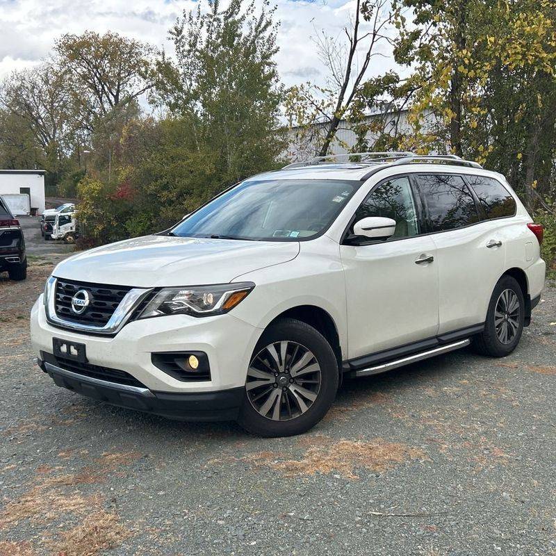 2017 Nissan Pathfinder SL — SUV — 132,424 mi — Carlstadt, NJ