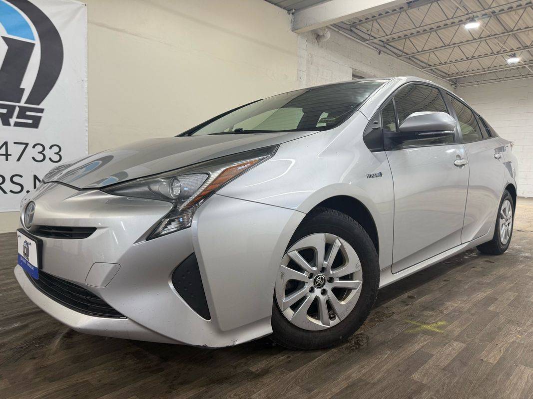 2017 Toyota Prius Two — Hatchback — 117,912 mi — Carlstadt, NJ
