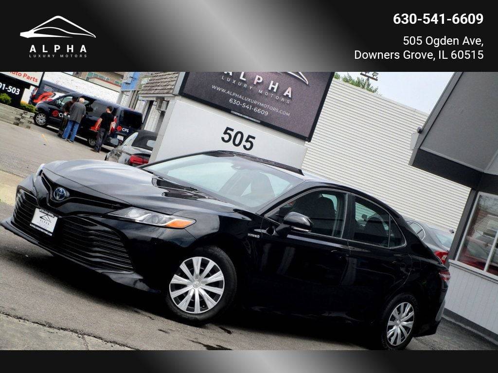 2019 Toyota Camry Hybrid LE — Sedan — 89,465 mi — Downers Grove, IL