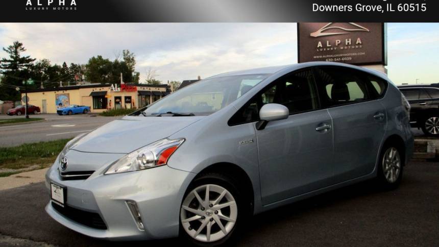 2013 Toyota Prius v Two — Wagon — 96,780 mi — Downers Grove, IL
