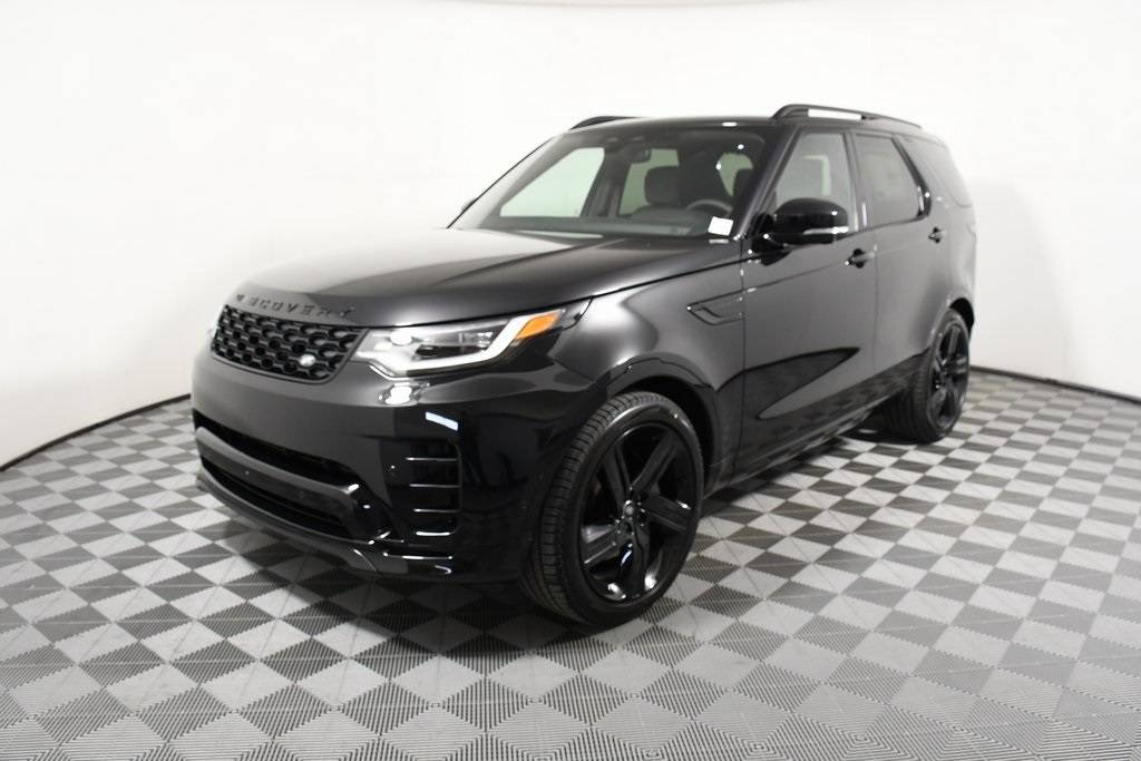 2024 Land Rover Discovery Dynamic SE — SUV — 7,434 mi — Richfield, MN