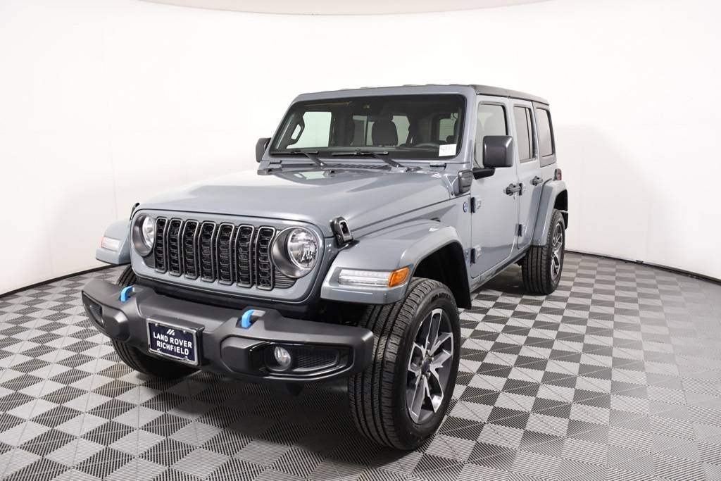 2024 Jeep Wrangler Sport S — SUV — 25,560 mi — Richfield, MN