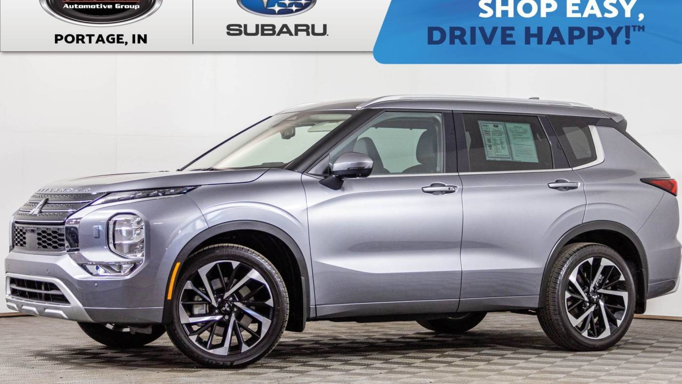 2023 Mitsubishi Outlander SEL — SUV — 10,922 mi — Portage, IN