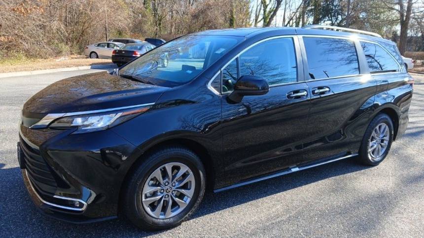 2023 Toyota Sienna XLE — Minivan — 53,365 mi — Chesapeake, VA