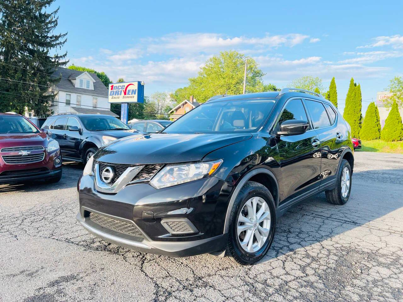 2016 Nissan Rogue SV — SUV — 110,399 mi — Easton, PA