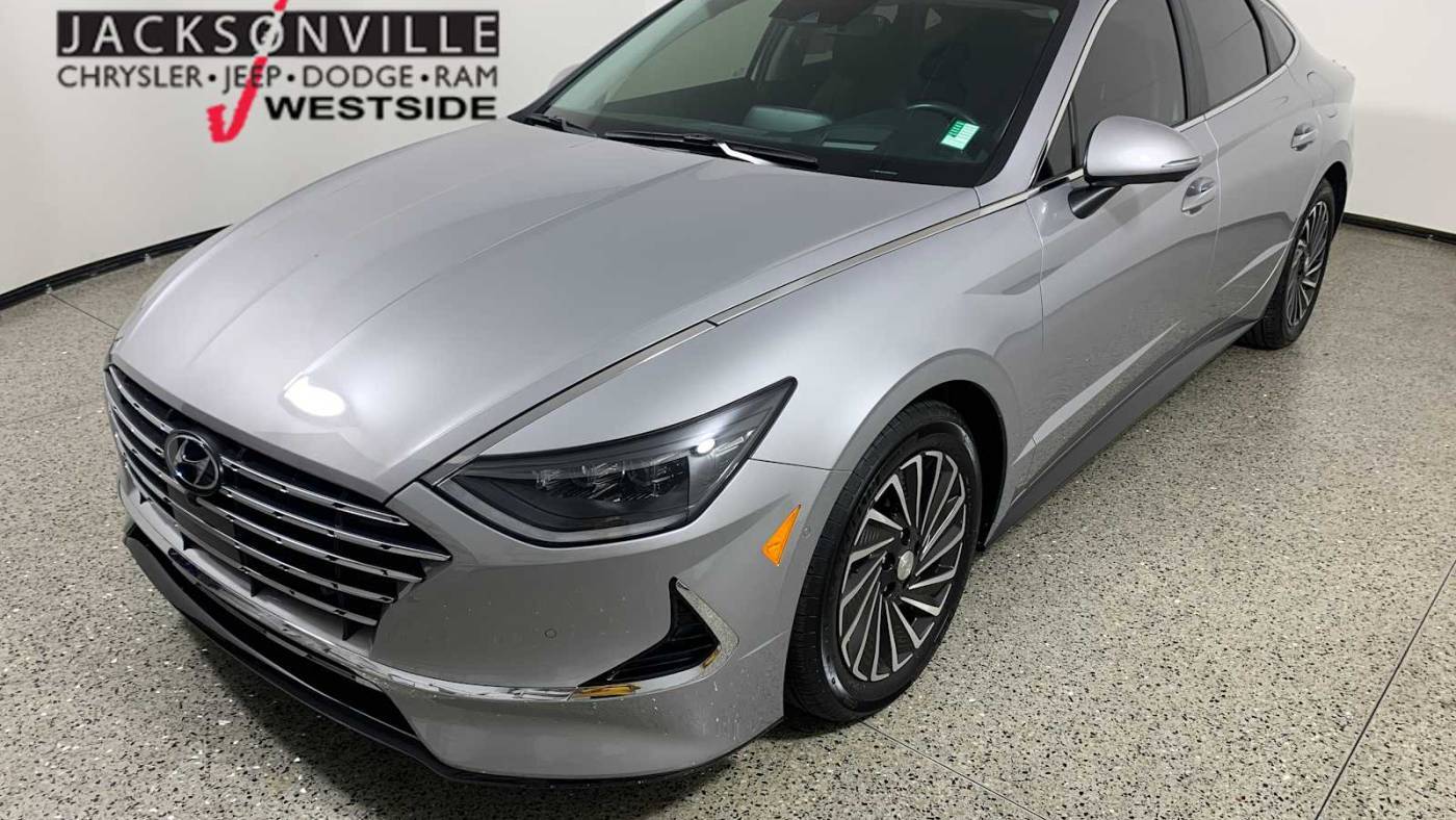 2023 Hyundai Sonata Hybrid Limited — Sedan — 8,500 mi — Jacksonville, FL