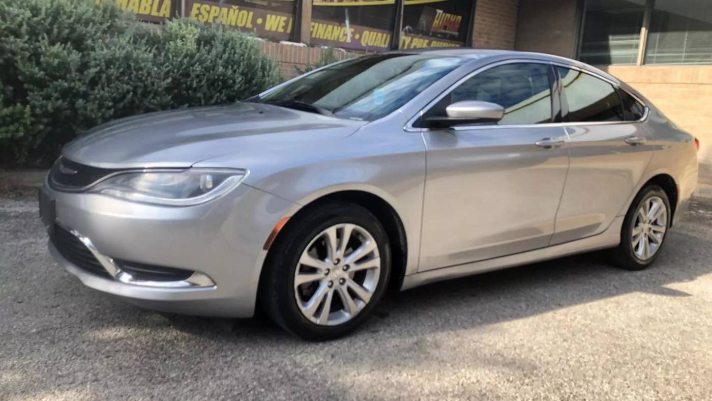 2016 Chrysler 200 Limited — Sedan — 120,361 mi — San Antonio, TX