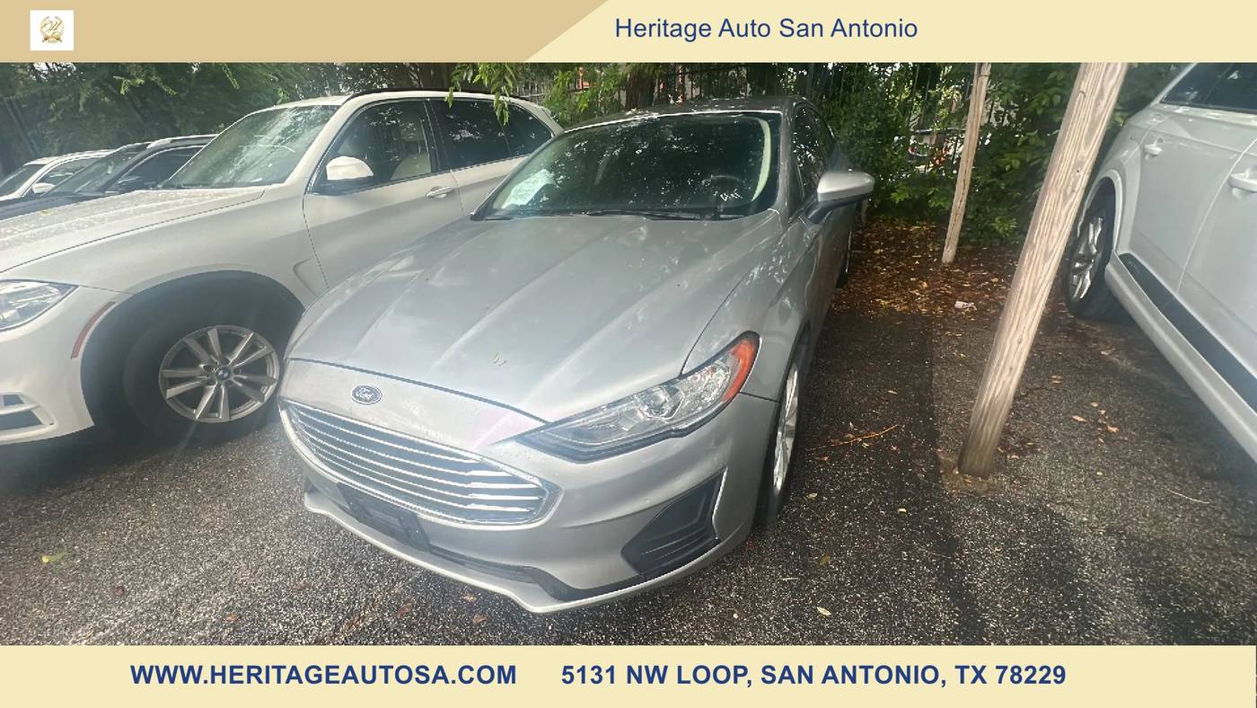 2020 Ford Fusion SE
