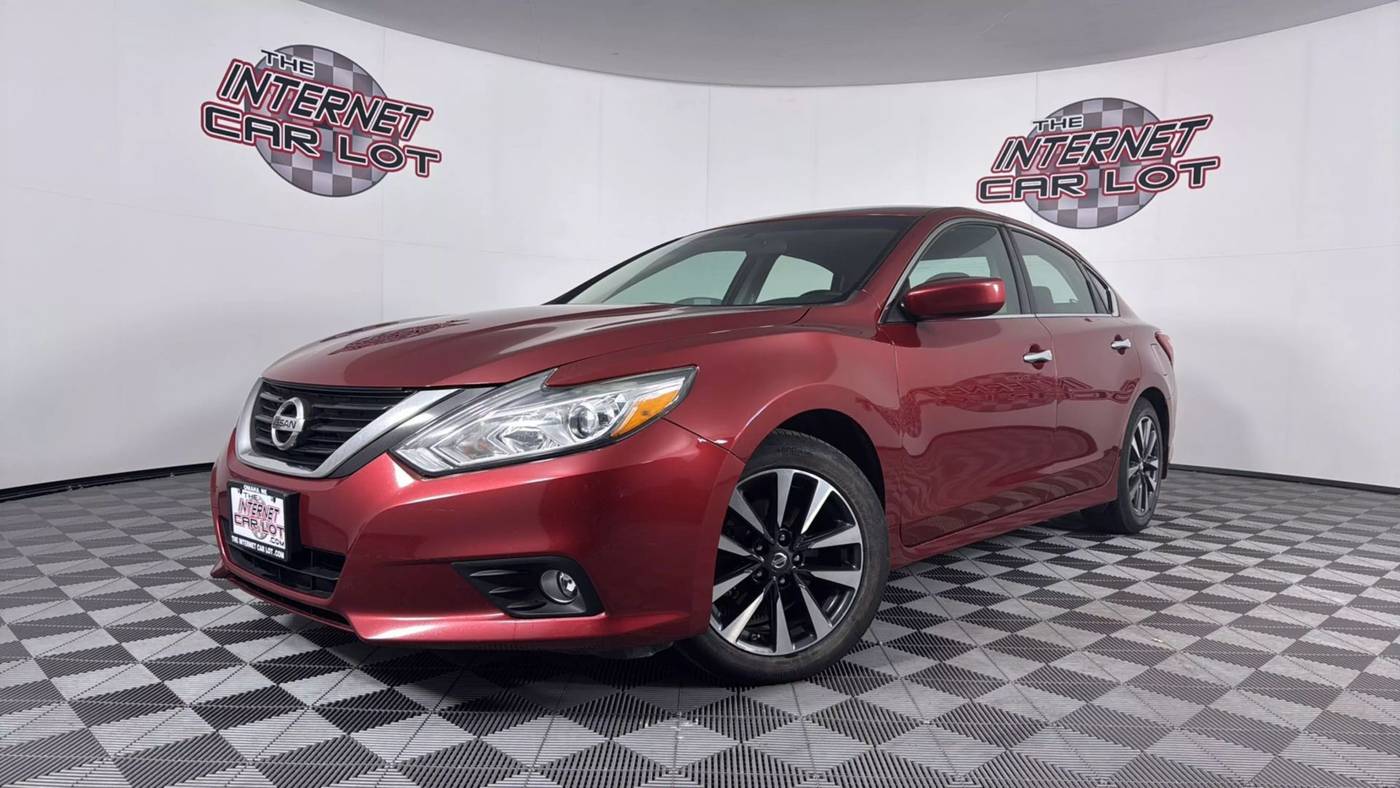 2016 Nissan Altima 2.5 SV — Sedan — 121,902 mi — Council Bluffs, IA