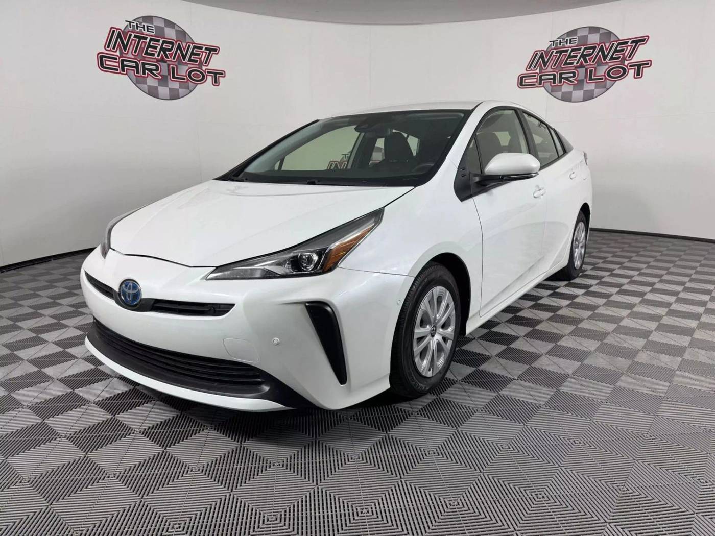 2022 Toyota Prius LE — Hatchback — 22,381 mi — Council Bluffs, IA