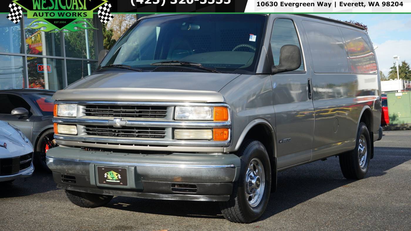 2002 Chevrolet Express Cargo Van Base — Cargo Van — 88,931 mi — Everett, WA