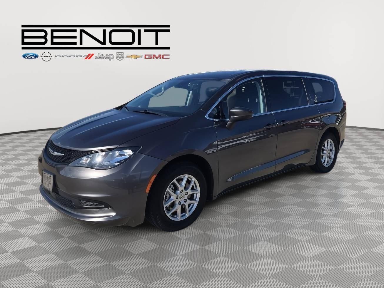 2023 Chrysler Voyager LX — Minivan — 73,821 mi — DeRidder, LA