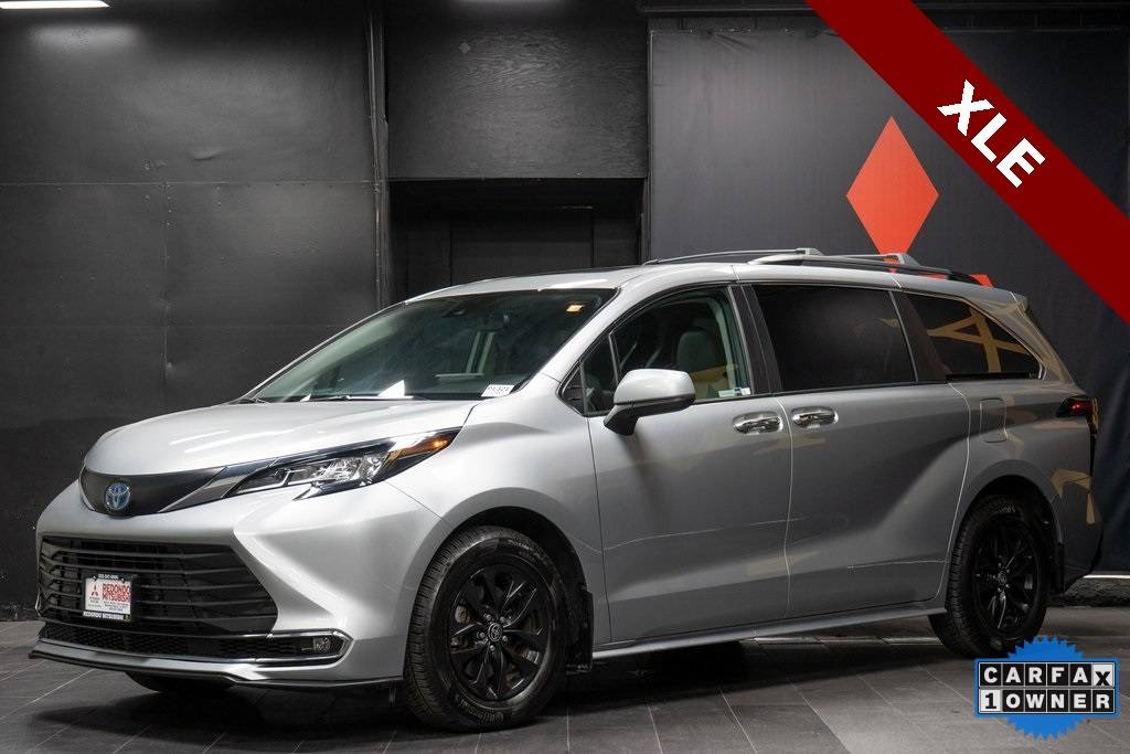 2023 Toyota Sienna XLE — Minivan — 75,381 mi — Redondo Beach, CA