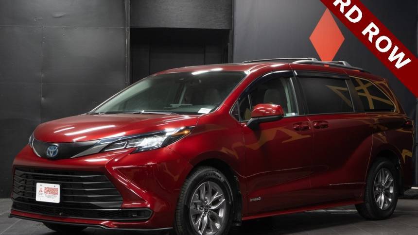 2021 Toyota Sienna LE — Minivan — 99,733 mi — Redondo Beach, CA