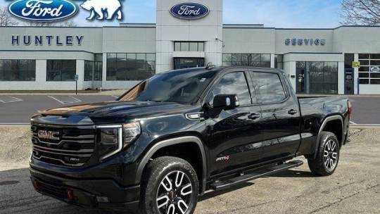 2023 GMC Sierra 1500 AT4 — Pickup Truck — 43,727 mi — Huntley, IL