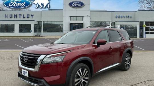 2023 Nissan Pathfinder Platinum — SUV — 22,485 mi — Huntley, IL