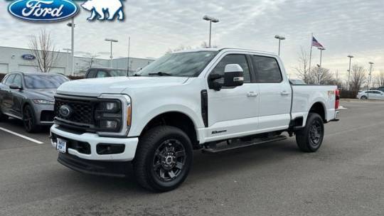 2023 Ford Super Duty F-350 LARIAT — Pickup Truck — 40,531 mi — Huntley, IL
