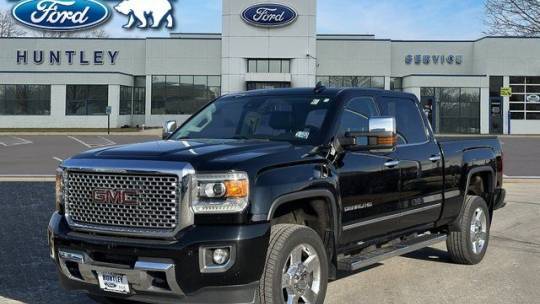 2015 GMC Sierra 2500HD Denali — Pickup Truck — 160,992 mi — Huntley, IL