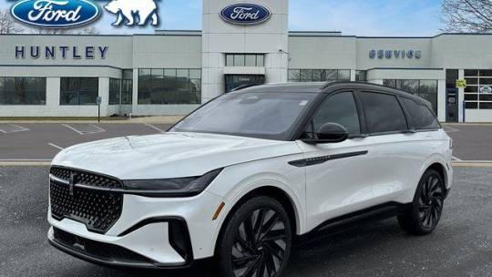2024 Lincoln Nautilus Reserve — SUV — 3,958 mi — Huntley, IL