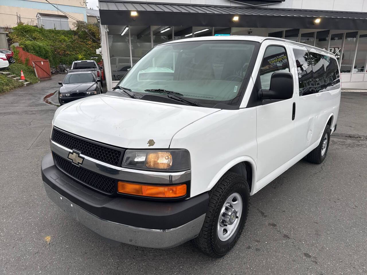 2011 Chevrolet Express Passenger LT — Passenger Van — 60,692 mi — Edmonds, WA