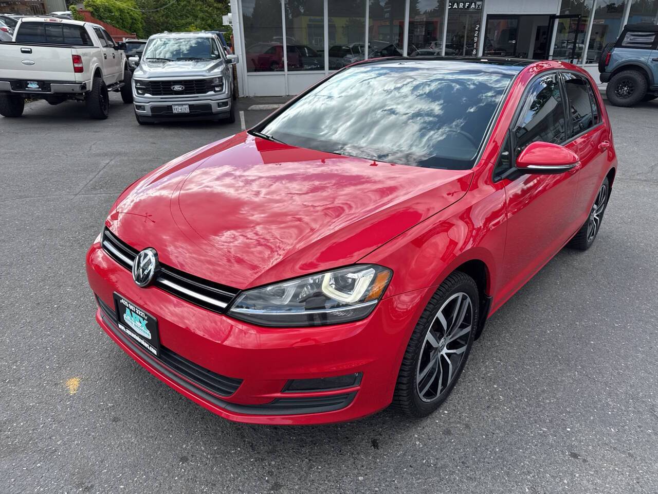 2016 Volkswagen Golf TSI SE — Hatchback — 111,247 mi — Edmonds, WA