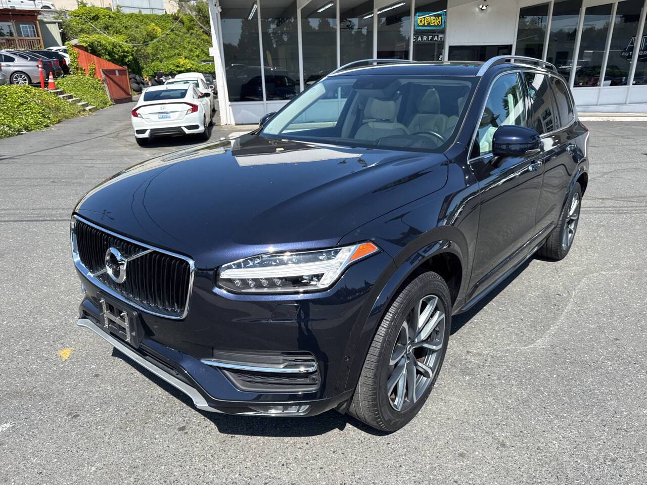 2016 Volvo XC90 T6 Momentum — SUV — 75,086 mi — Edmonds, WA