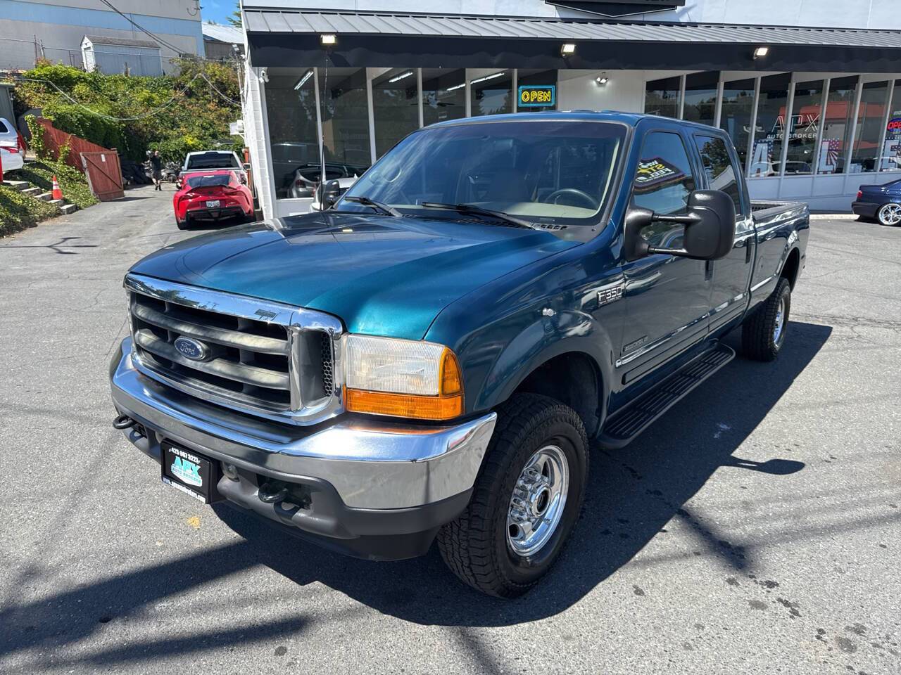 2001 Ford Super Duty F-350 Lariat — Pickup Truck — 280,031 mi — Edmonds, WA