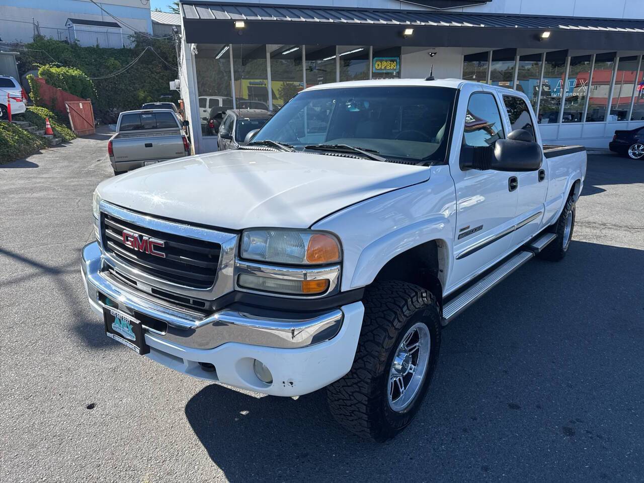 2004 GMC Sierra 2500 SLT — Pickup Truck — 201,813 mi — Edmonds, WA