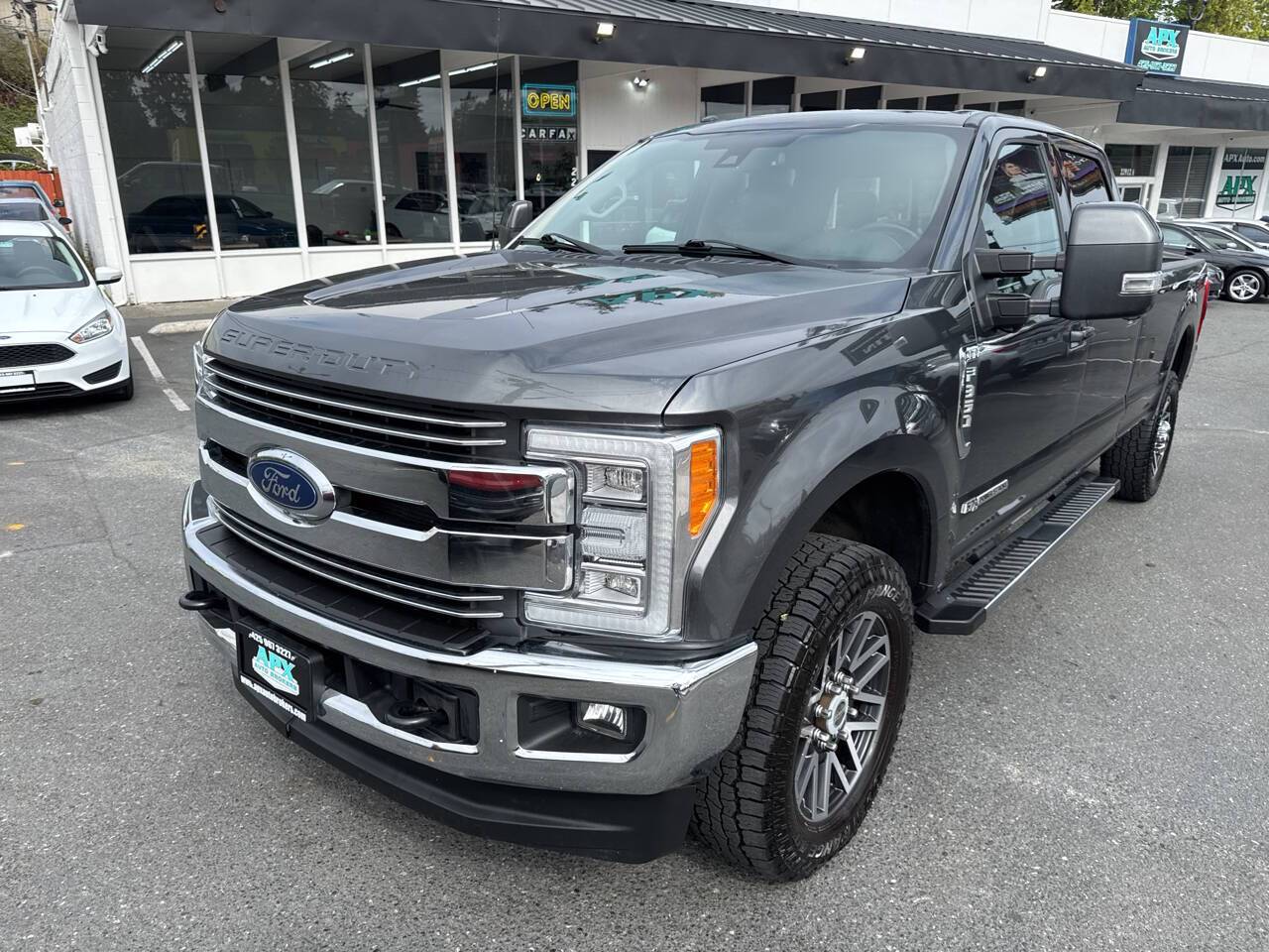 2018 Ford Super Duty F-350 Lariat — Pickup Truck — 185,371 mi — Edmonds, WA