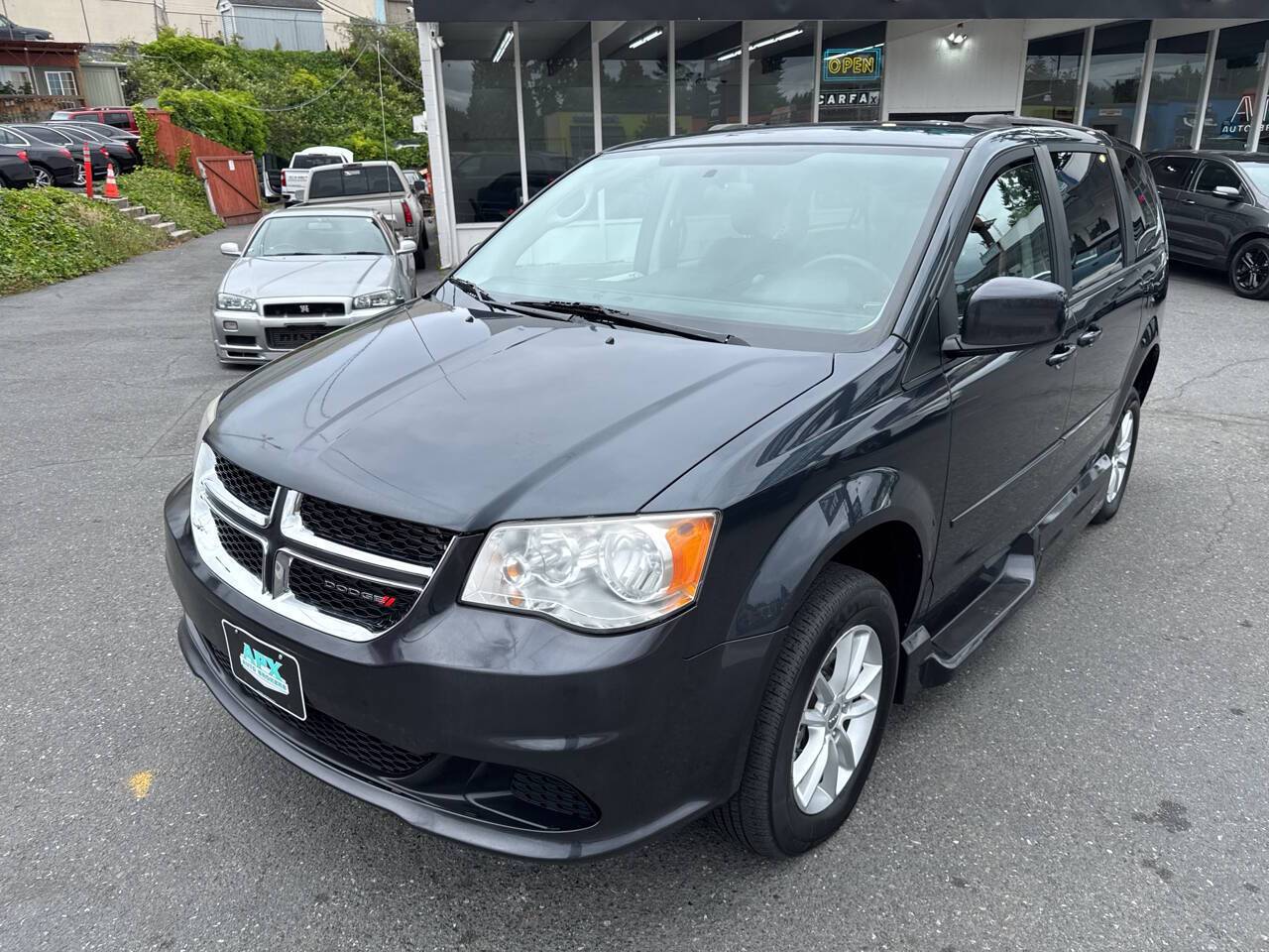 2014 Dodge Grand Caravan SXT — Minivan — 28,918 mi — Edmonds, WA