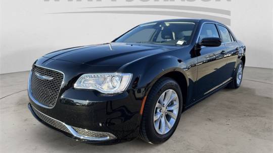 2023 Chrysler 300 Touring — Sedan — 3,839 mi — Clarksville, TN