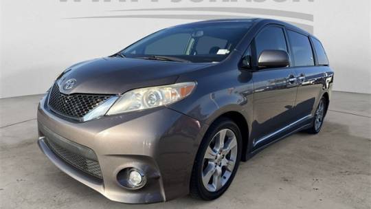 2013 Toyota Sienna SE — Minivan — 154,957 mi — Clarksville, TN