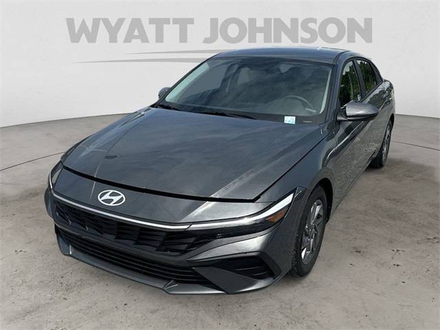 2025 Hyundai Elantra Hybrid Blue — Sedan — 402 mi — Clarksville, TN