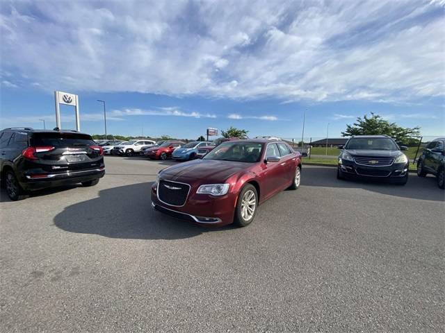 2016 Chrysler 300 C — Sedan — 113,170 mi — Clarksville, TN