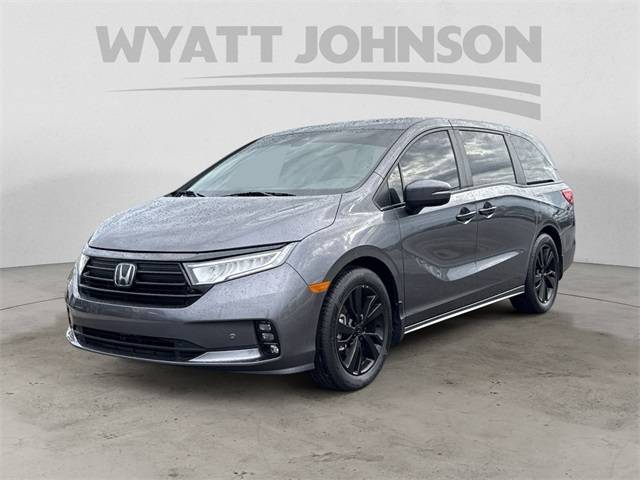 2023 Honda Odyssey Touring — Minivan — 52,000 mi — Clarksville, TN