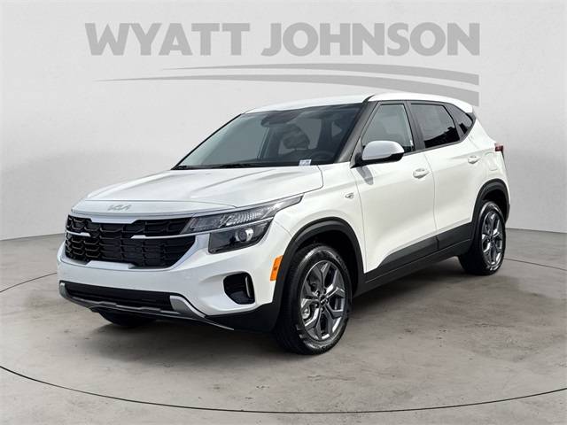 2025 Kia Seltos LX — SUV — 4,057 mi — Clarksville, TN
