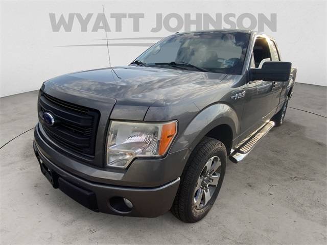 2013 Ford F-150 STX — Pickup Truck — 216,069 mi — Clarksville, TN