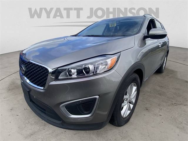 2017 Kia Sorento LX V6 — SUV — 83,654 mi — Clarksville, TN