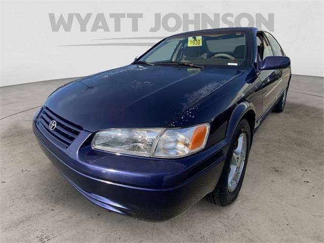 1997 Toyota Camry LE V6 — Sedan — 193,194 mi — Clarksville, TN