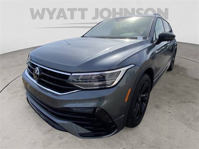 2024 Volkswagen Tiguan SE R-Line Black — SUV — 9,889 mi — Clarksville, TN